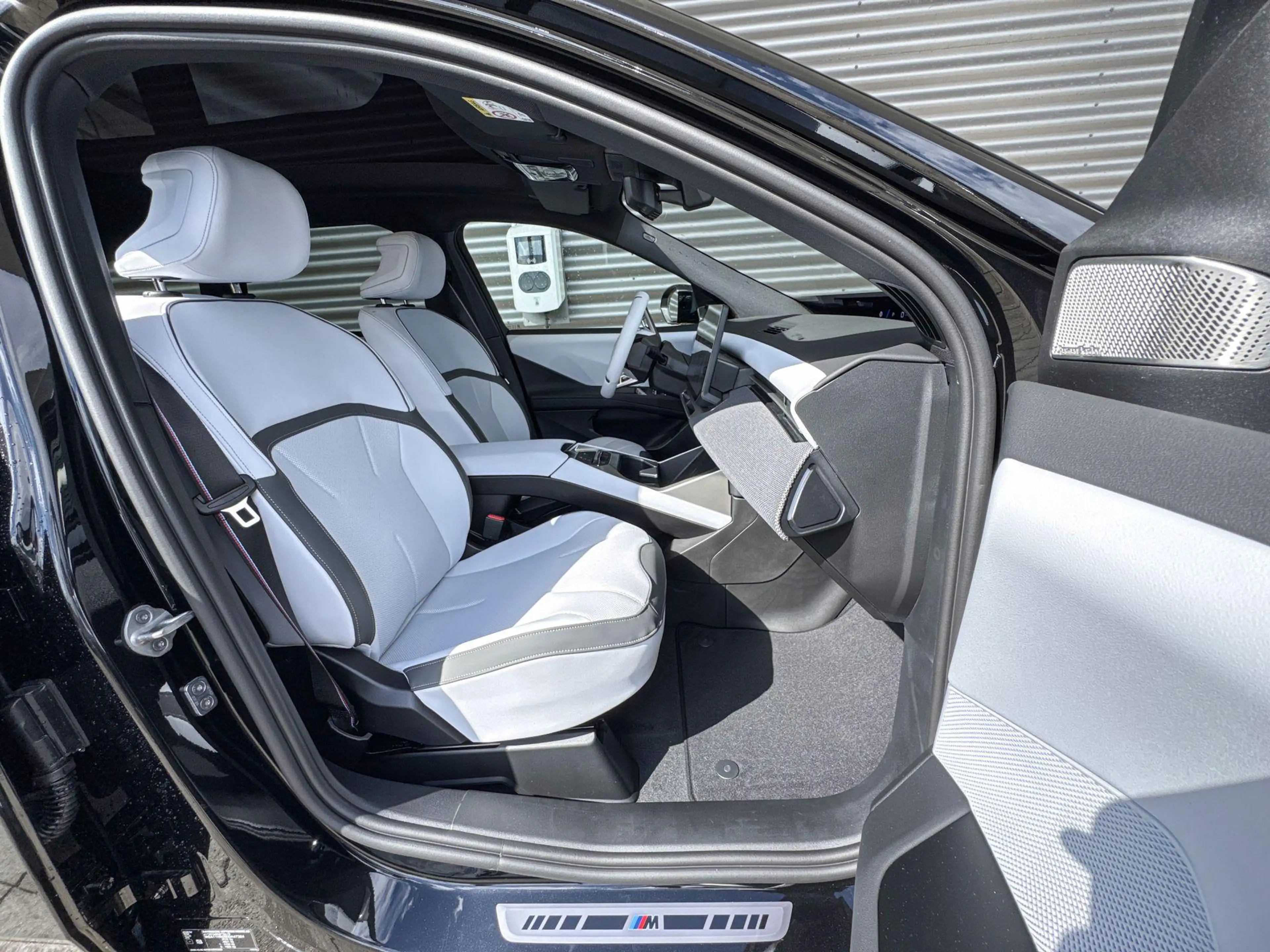 BMW iX3 40 eDrive 83 kWh — photo 6