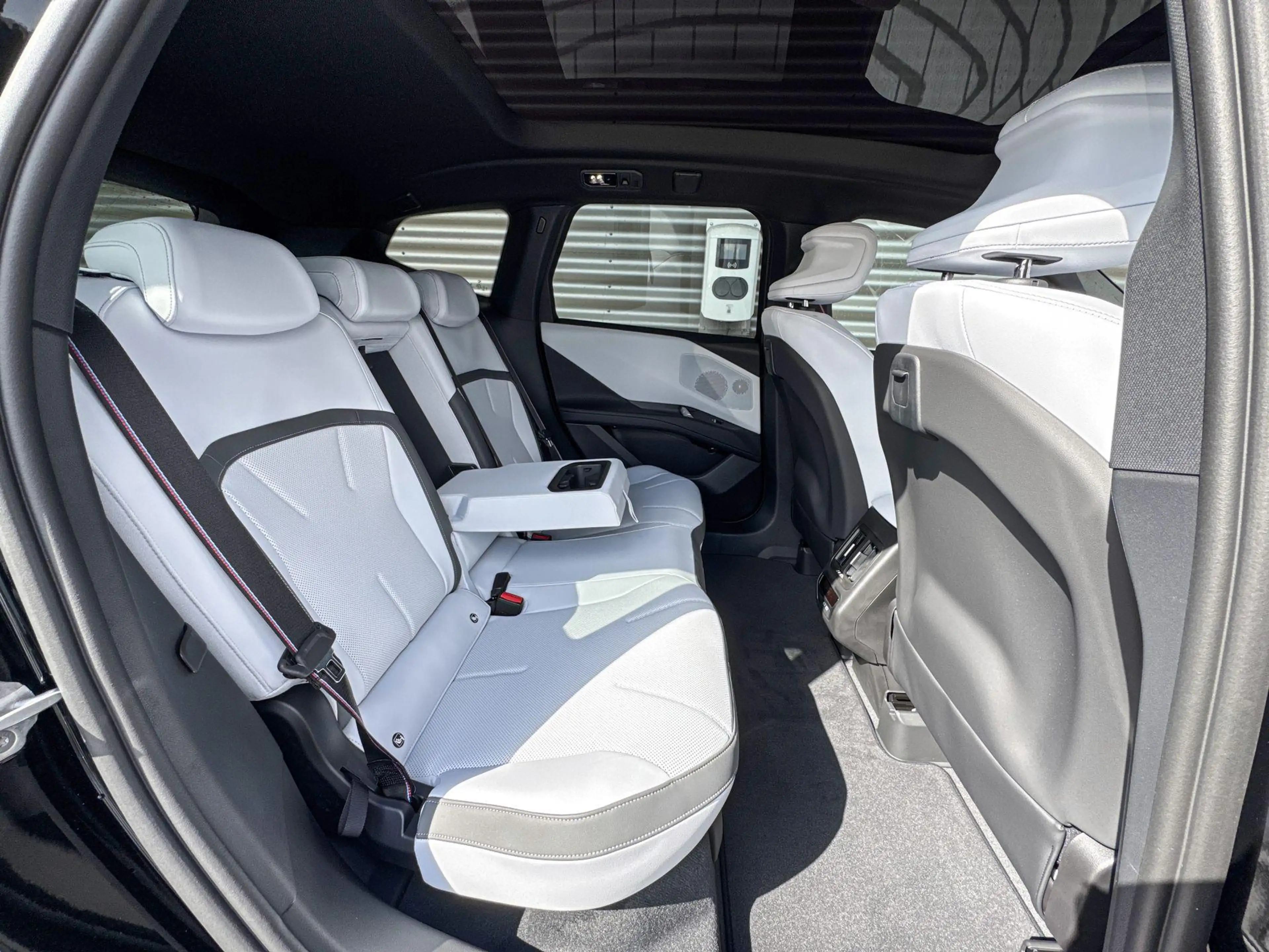 BMW iX3 40 eDrive 83 kWh — photo 9
