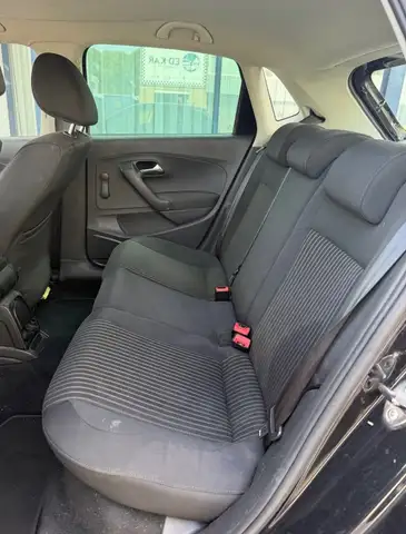 Volkswagen Polo view 13