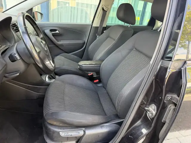 Volkswagen Polo view 11