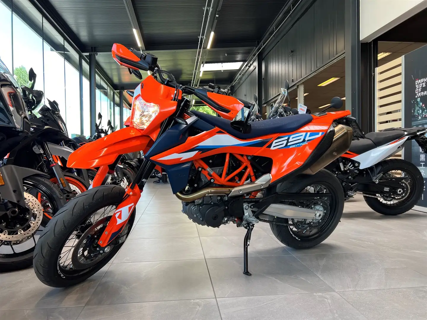 KTM 690 SMC - 1