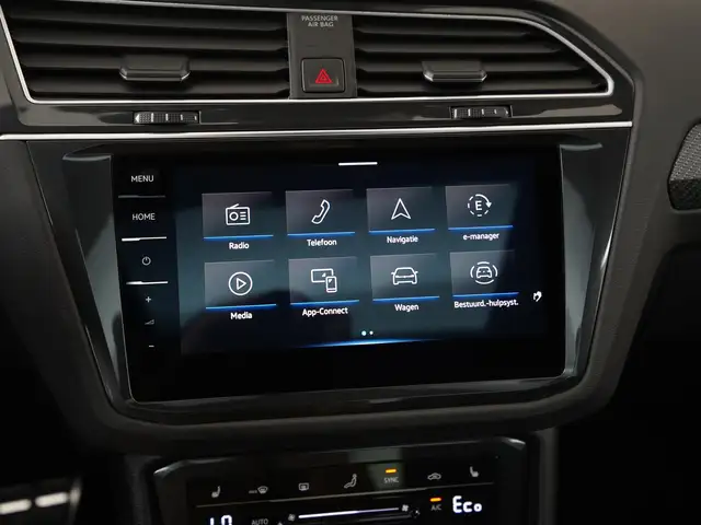 Volkswagen Tiguan view 15
