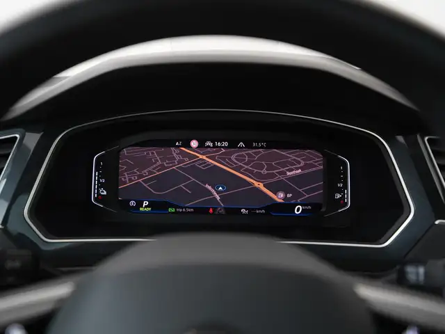 Volkswagen Tiguan view 10