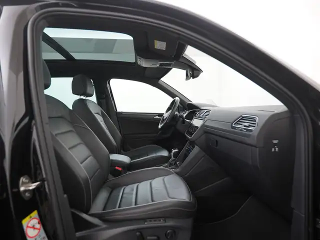 Volkswagen Tiguan view 3