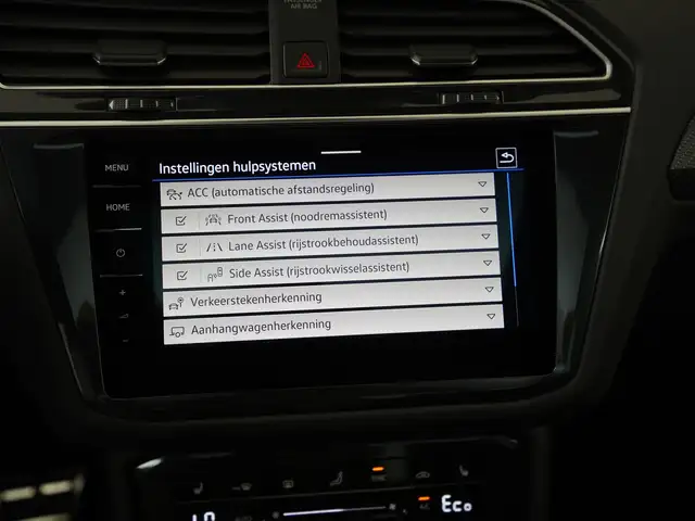 Volkswagen Tiguan view 23