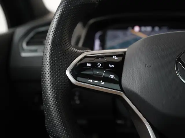 Volkswagen Tiguan view 9