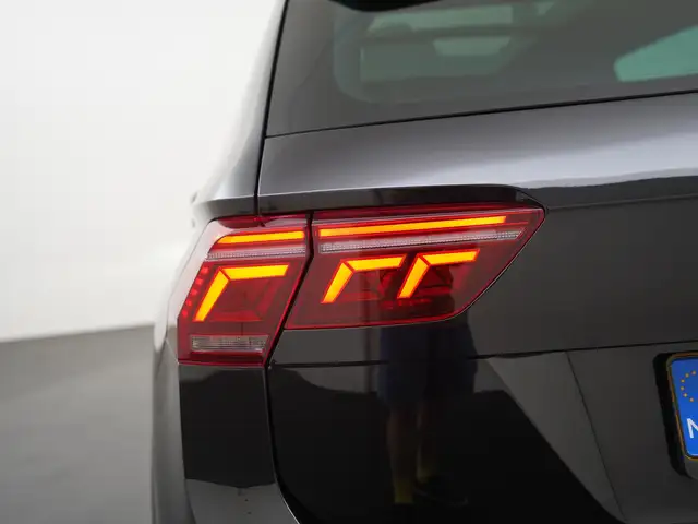 Volkswagen Tiguan view 29