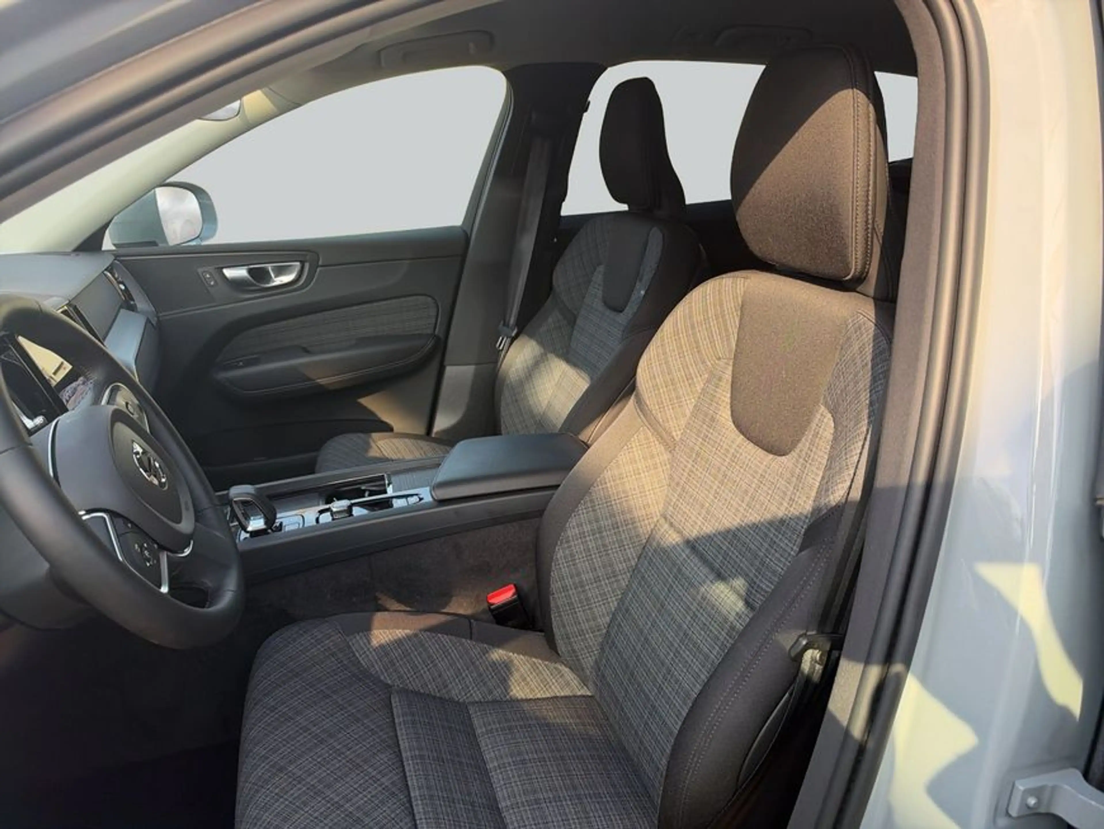 Volvo XC60 XC60 B4 D Core Sitzheiz Fahras&Winter-Pak — photo 10