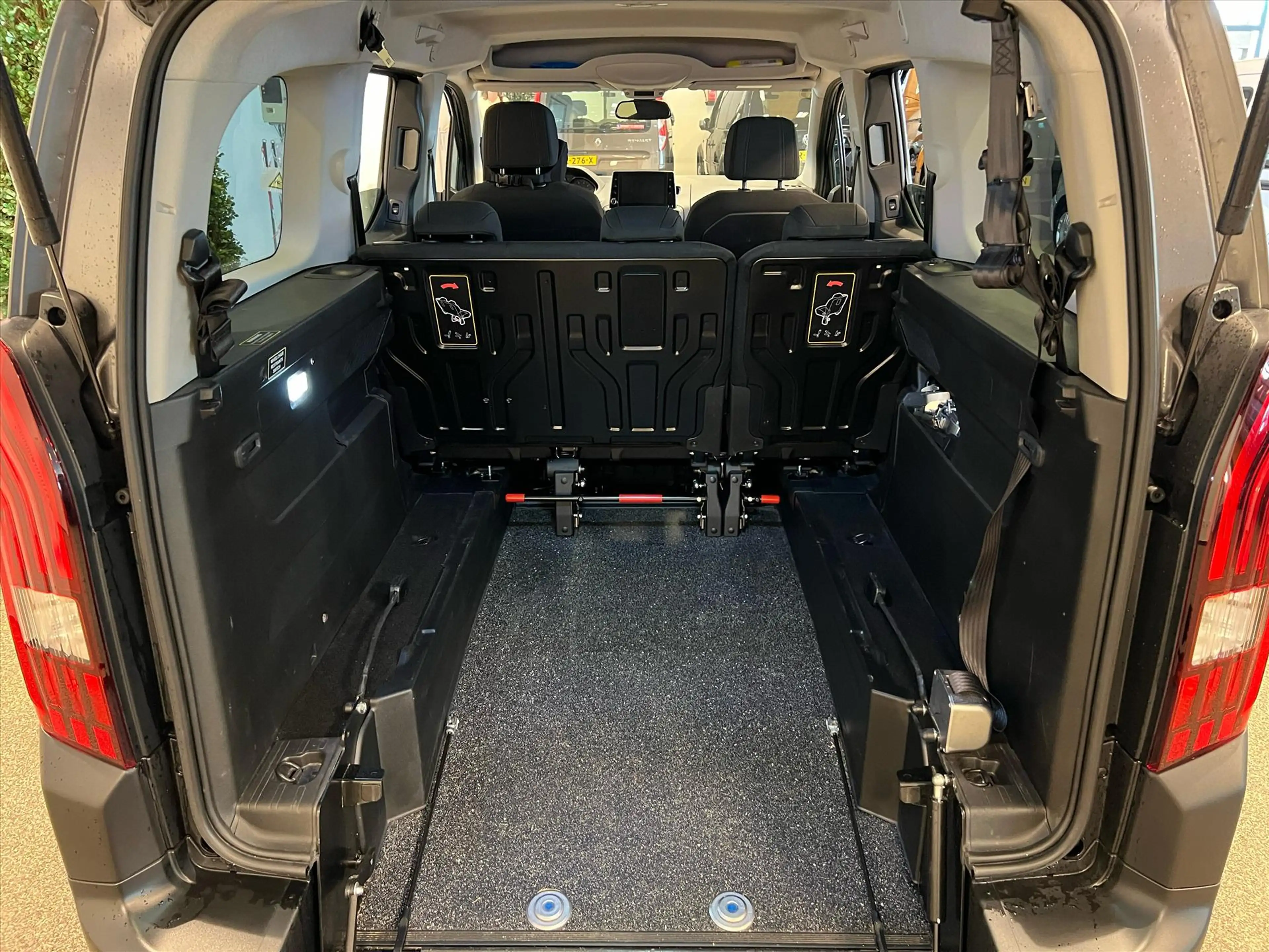 Peugeot Rifter L2 Rolstoelauto Automaat 5+1 — photo 3