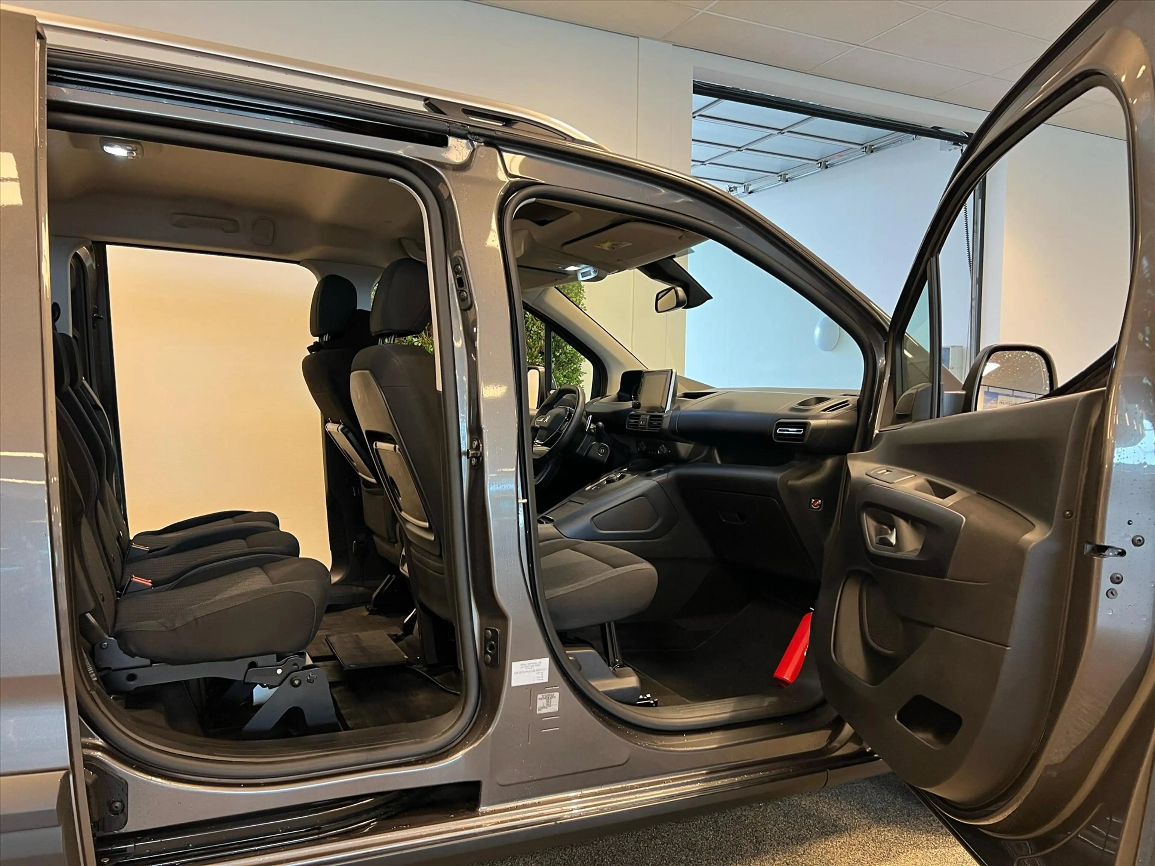 Peugeot Rifter L2 Rolstoelauto Automaat 5+1 — photo 5
