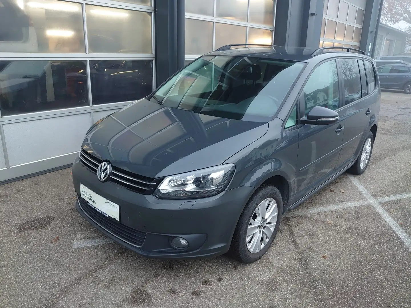 Volkswagen Touran Touran Karat 1,4 TGI BlueMotion DSG Karat Grau - 1