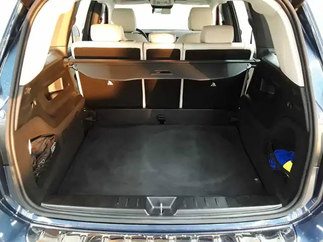 Mercedes-Benz GLB view 15
