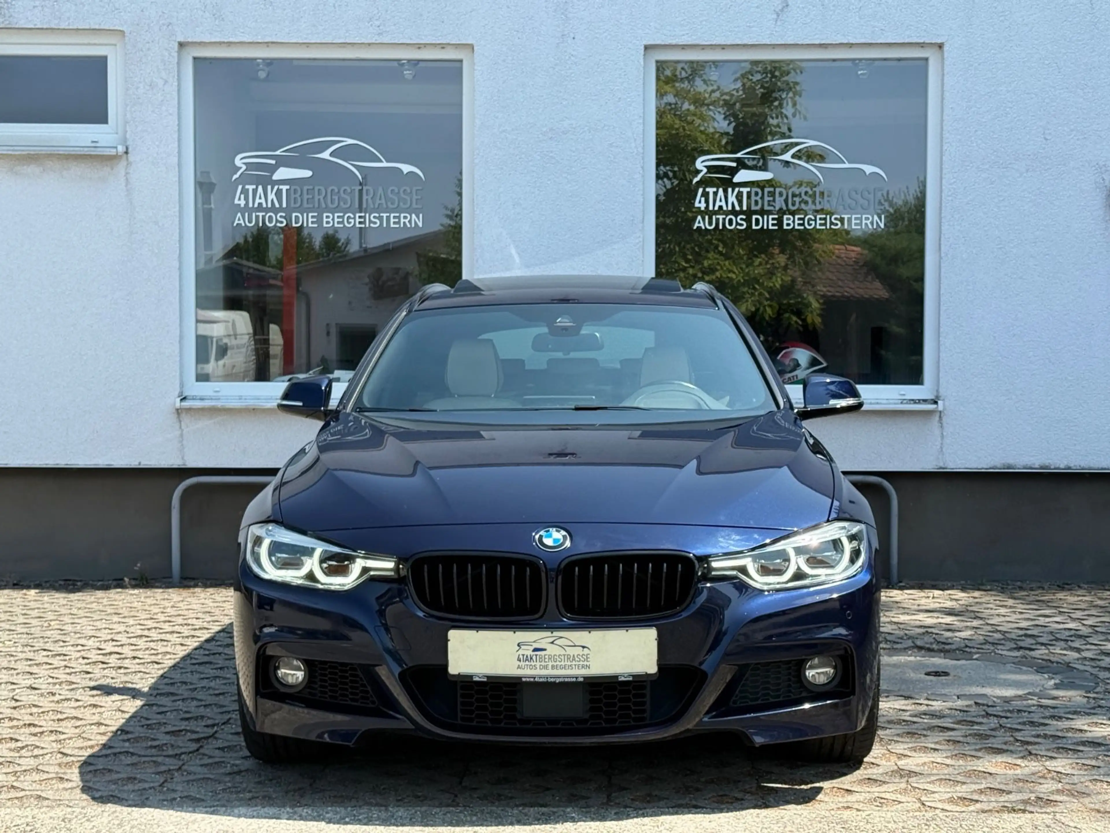 BMW 340 i xDrive Touring M-Paket Leder HUD h/k PANO — photo 3