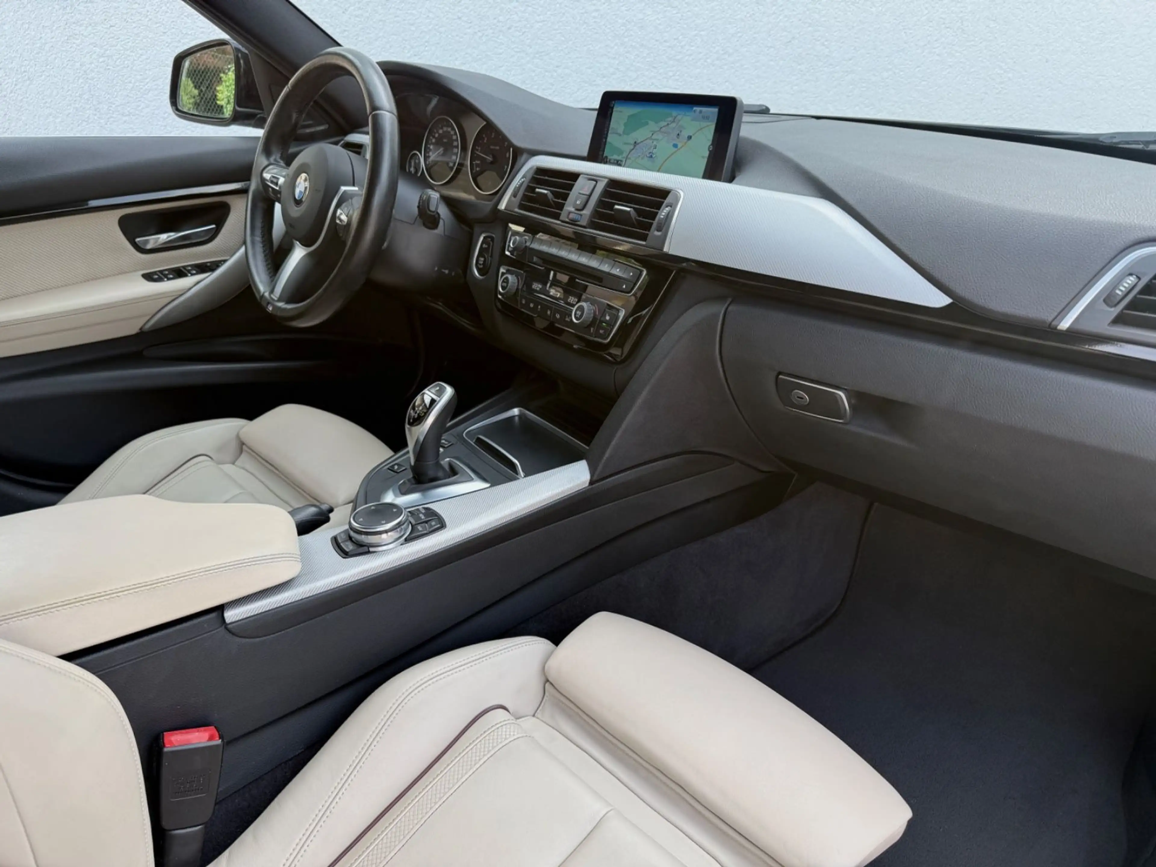 BMW 340 i xDrive Touring M-Paket Leder HUD h/k PANO — photo 15