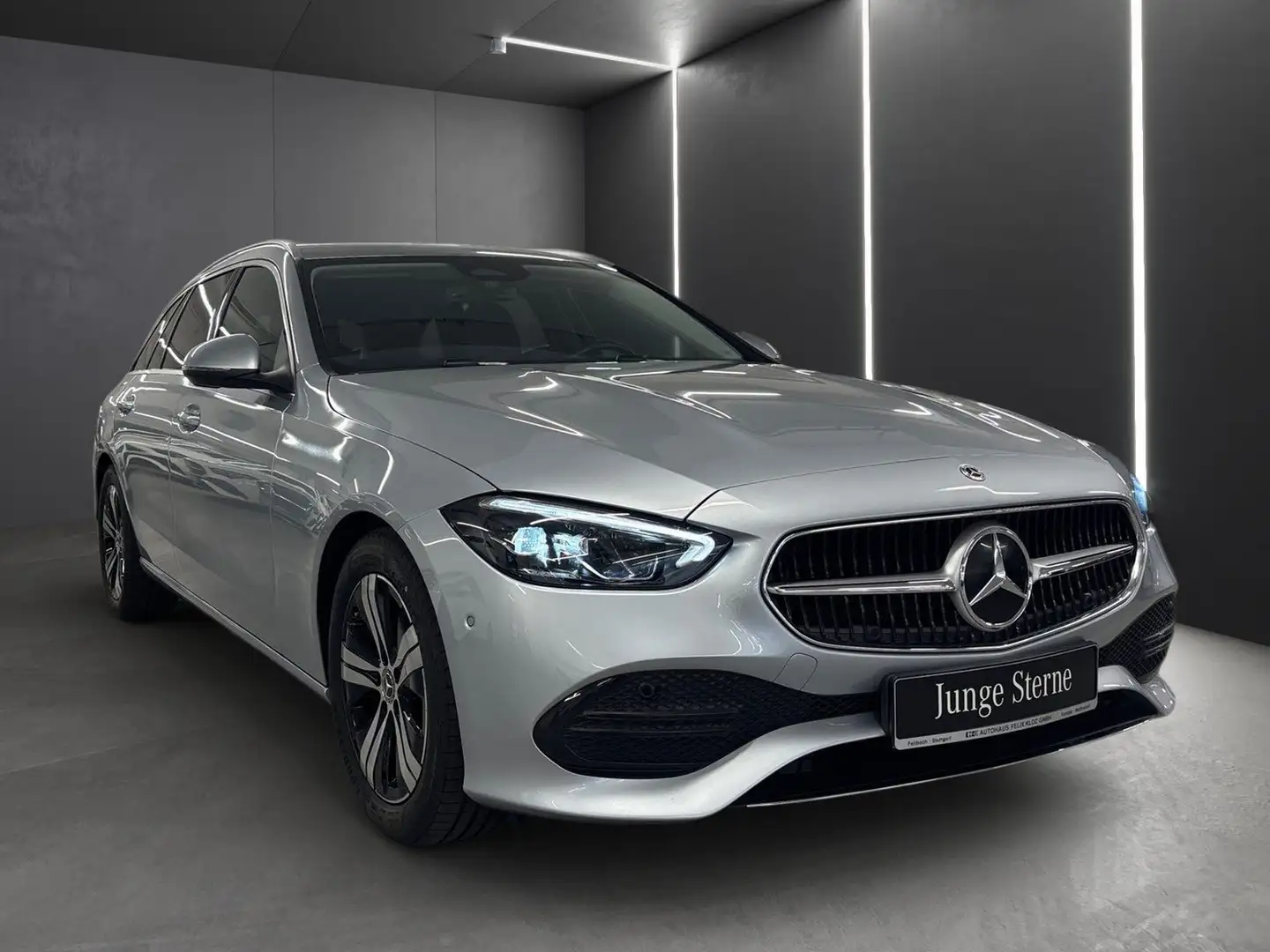 Mercedes-Benz C 180 T Avantgarde *AHK*Totwinkel*LED*Easy-Pack* Silber - 2
