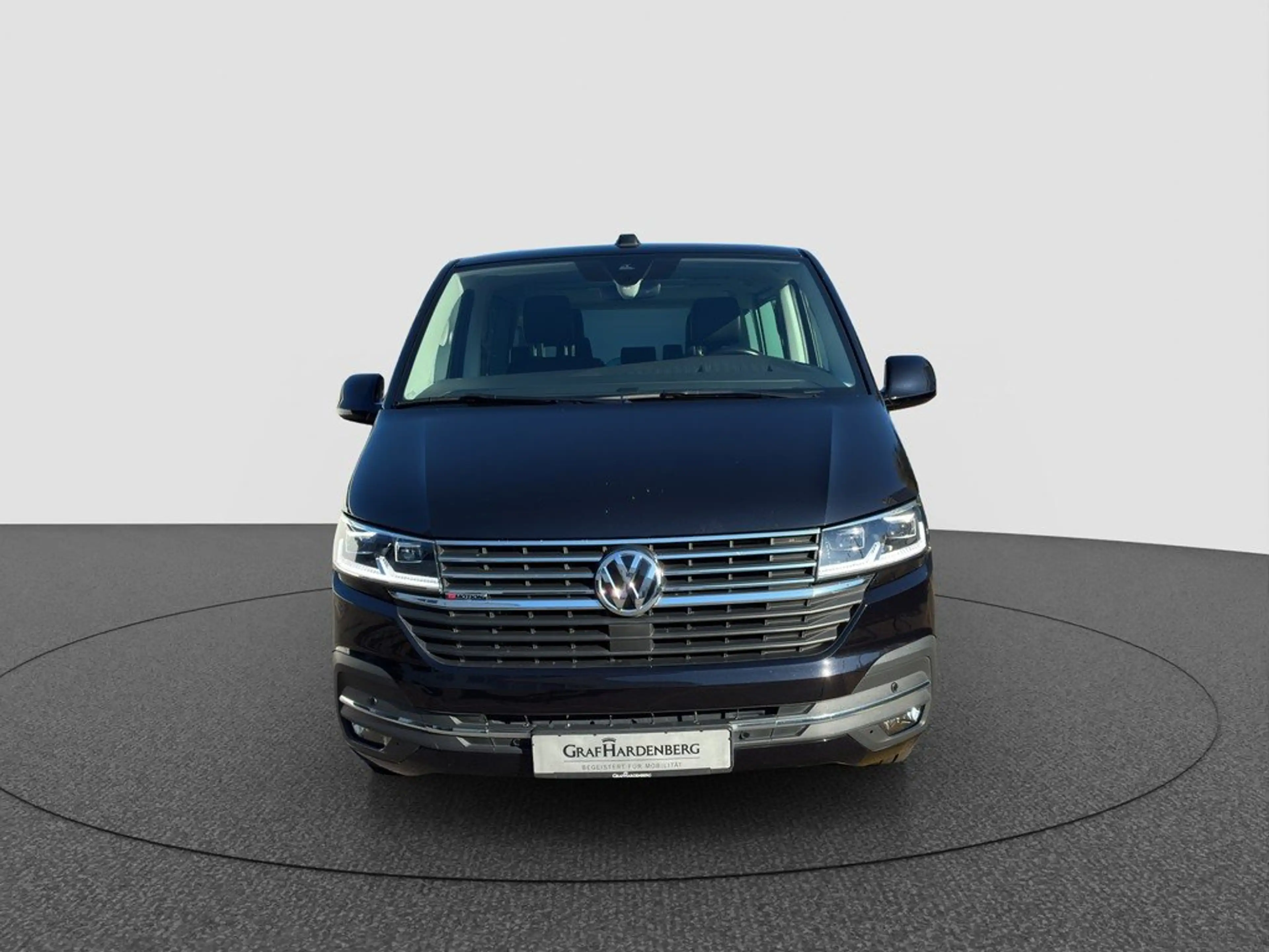 Volkswagen T6.1 Multivan Highline 2.0 TDI 4M DSG KR AHKNavi — photo 3