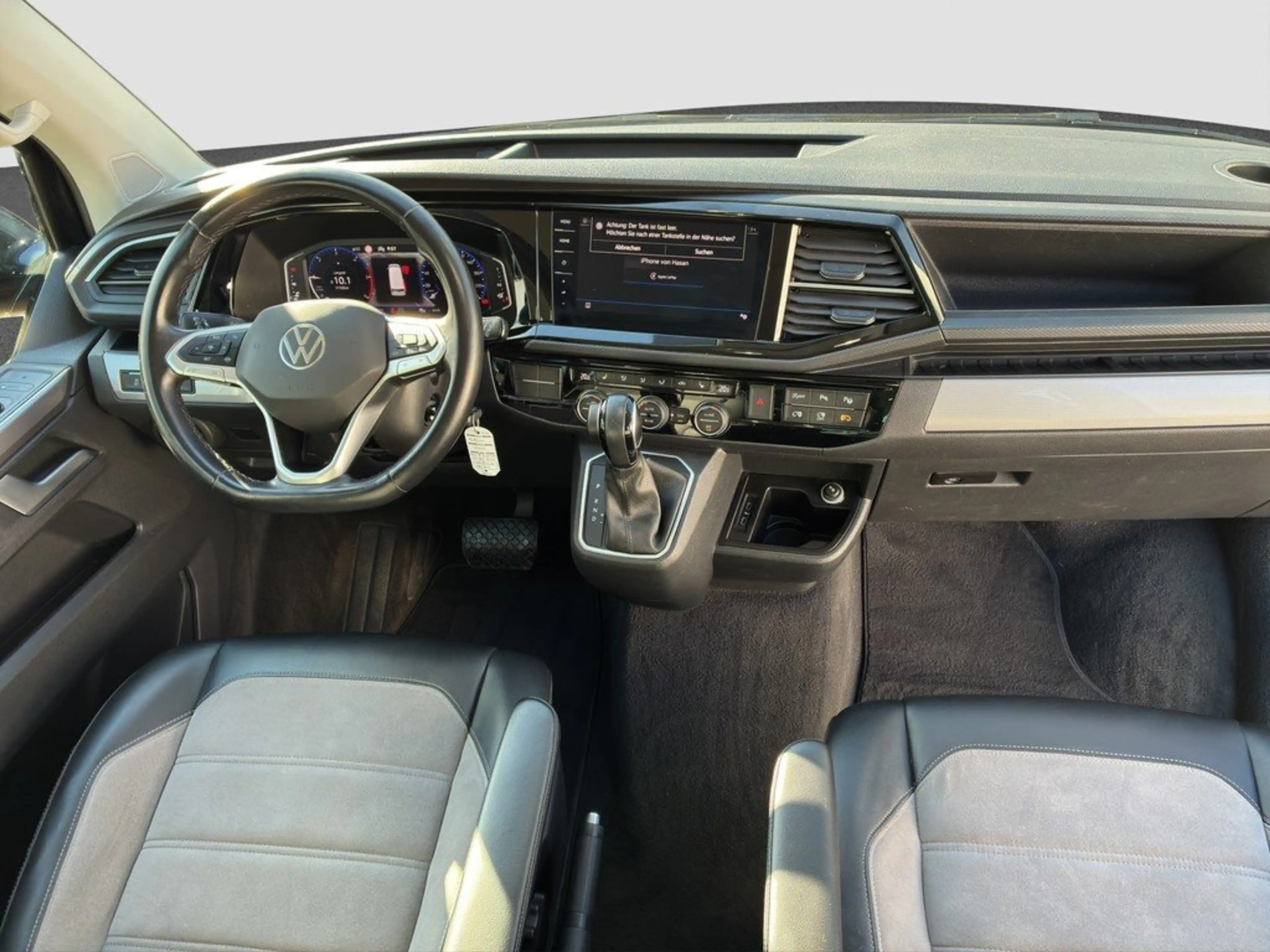 Volkswagen T6.1 Multivan Highline 2.0 TDI 4M DSG KR AHKNavi — photo 11