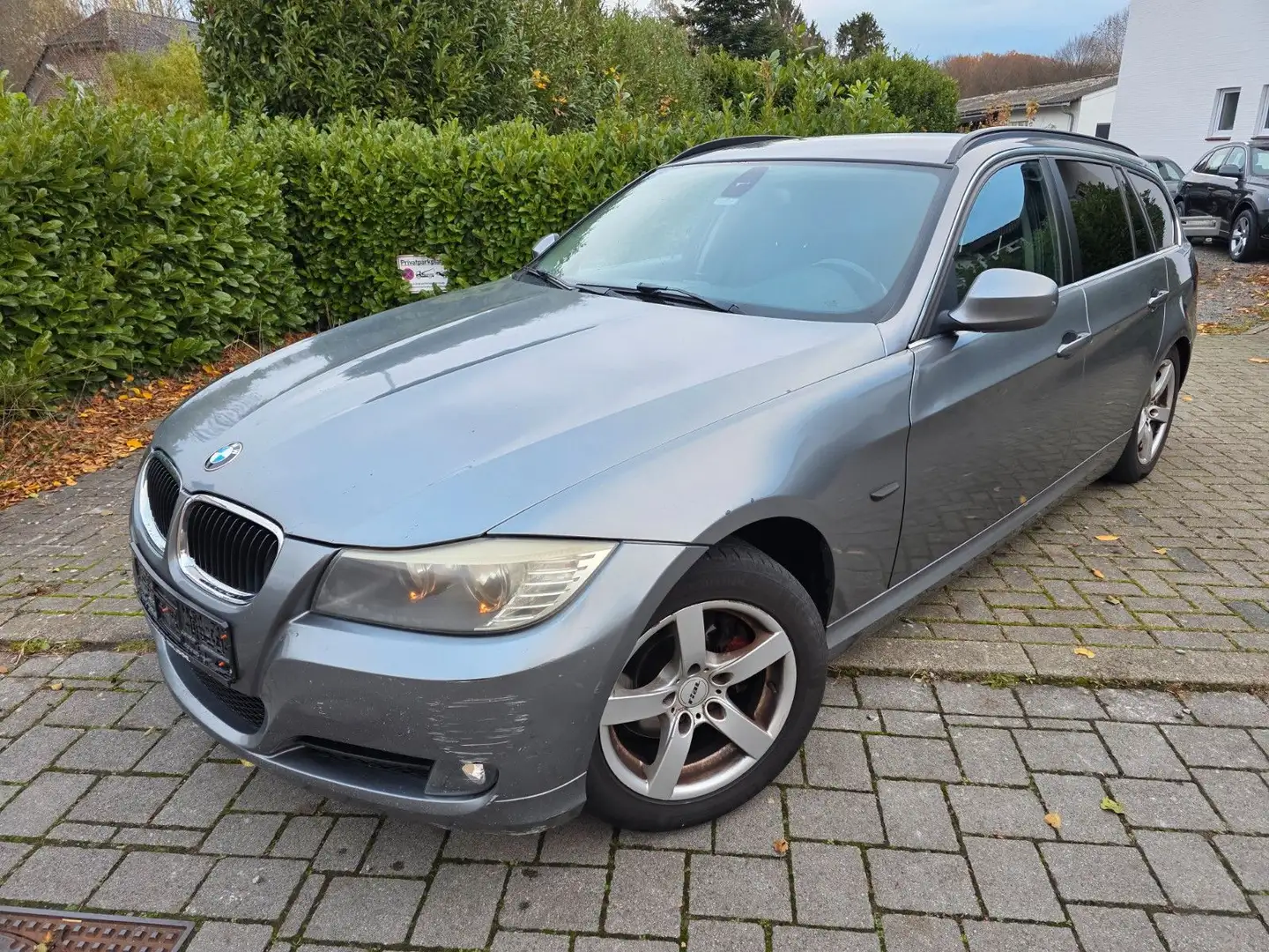 BMW 318 d Touring Euro5 Leder Grau - 1
