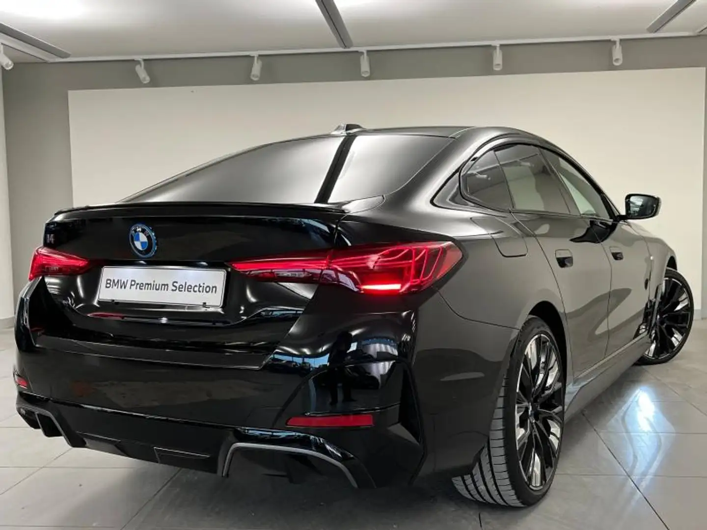 BMW i4 xDrive40 401ch M Sport Noir - 2