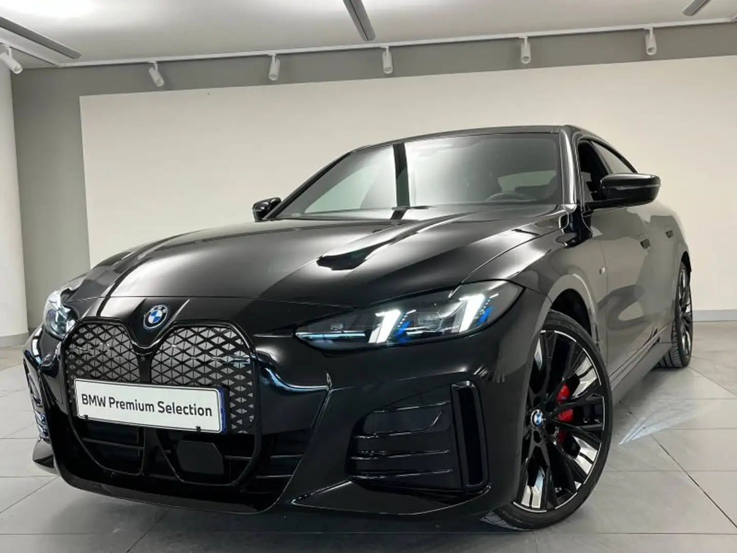 BMW i4 xDrive40 401ch M Sport Noir - 1