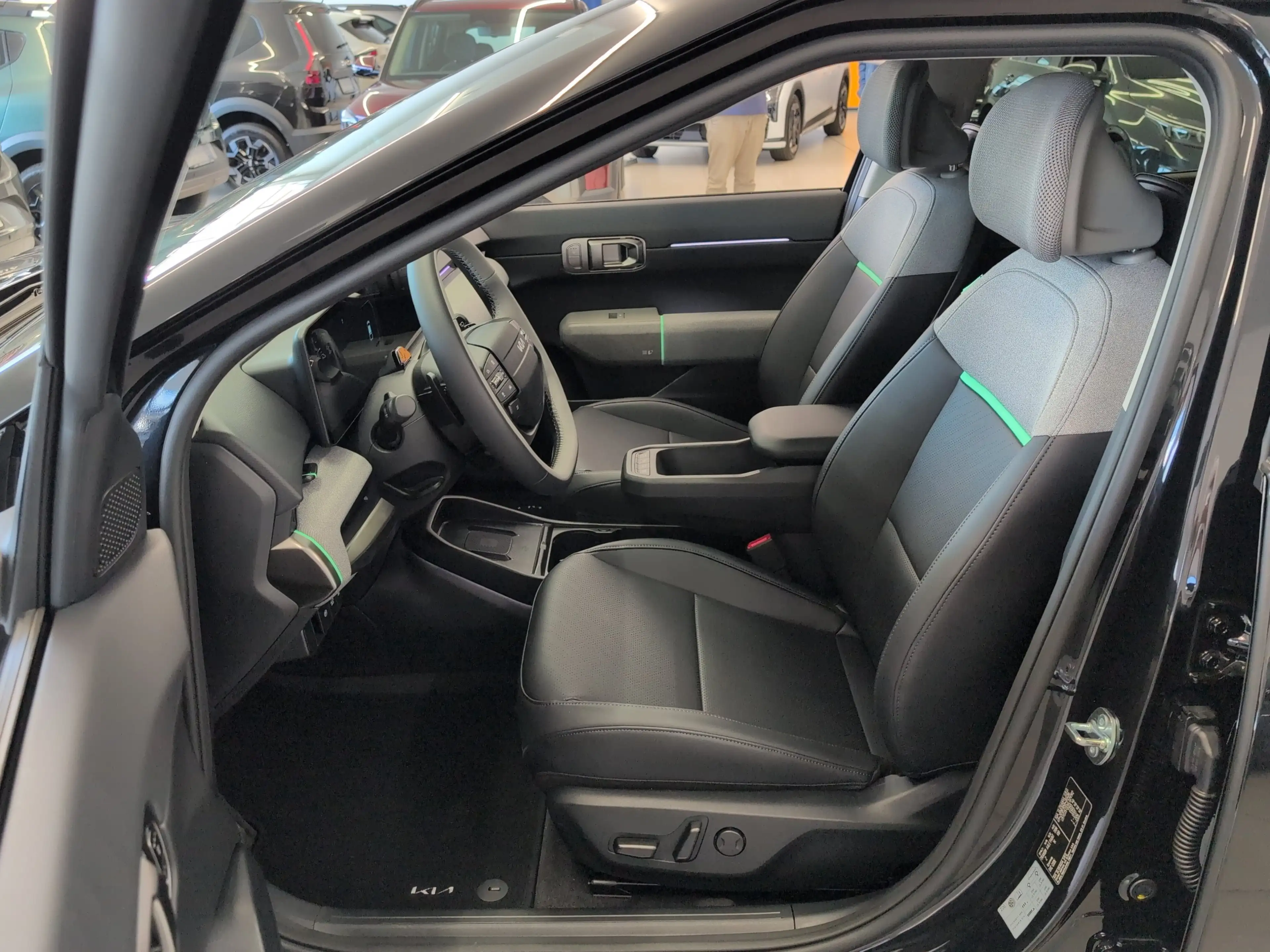 Kia EV4 Earth 81.4-kWh FWD Upgrade Technology — photo 8