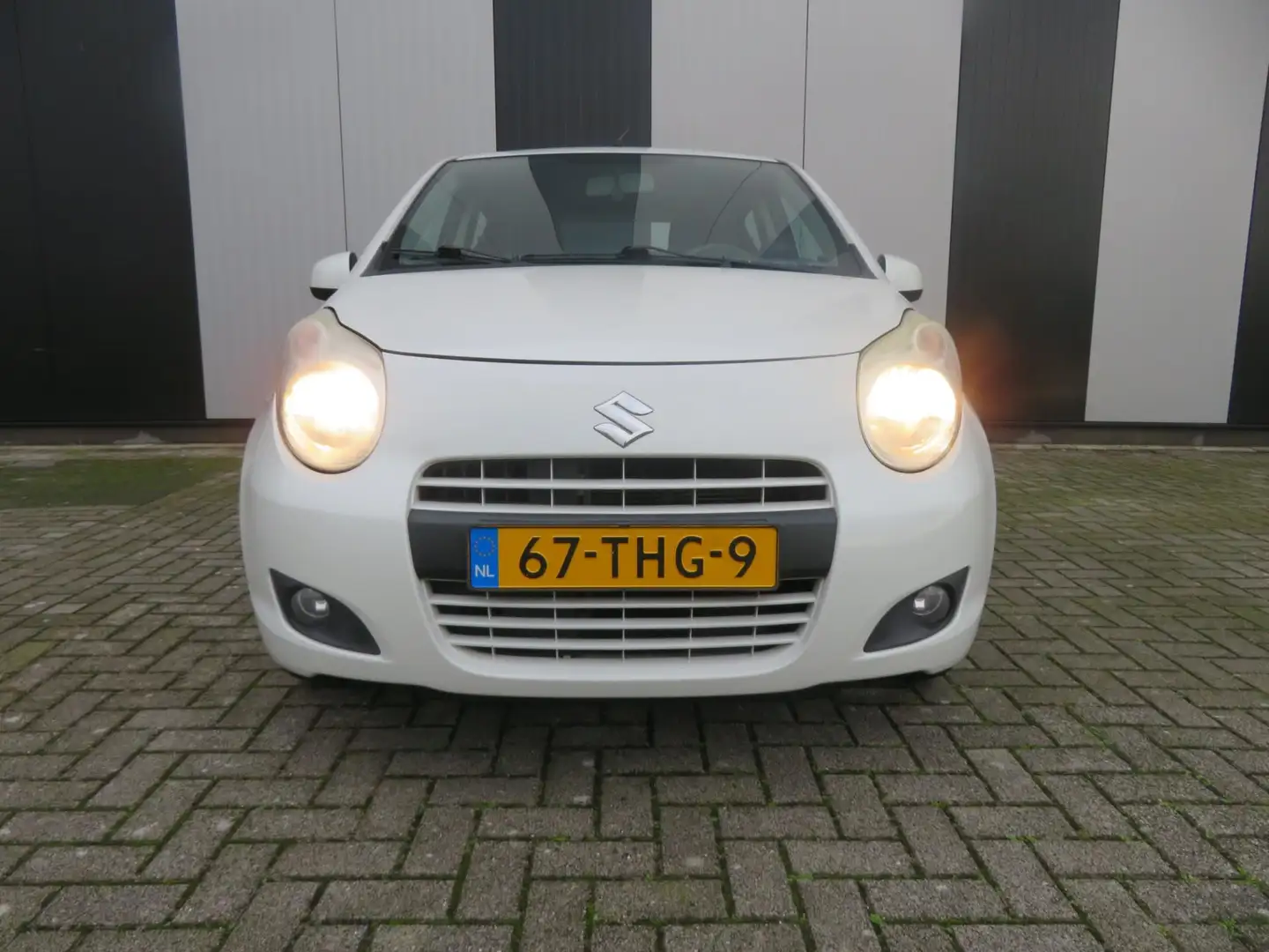 Suzuki Alto 1.0 Exclusive Wit - 2