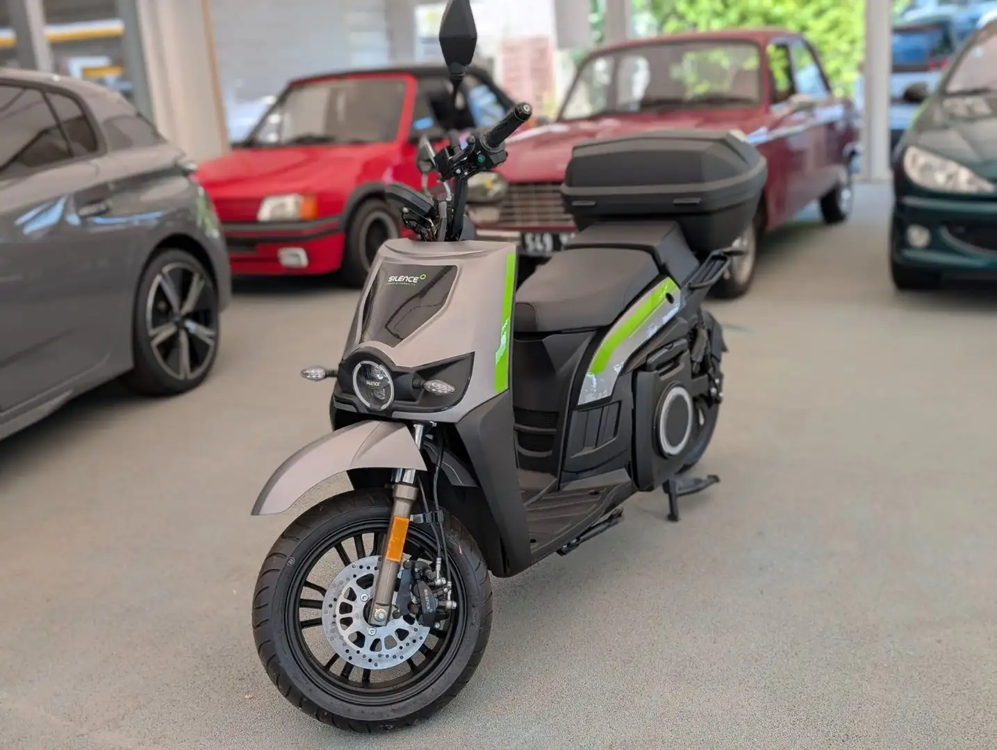 Silence S02 A Grau - 1