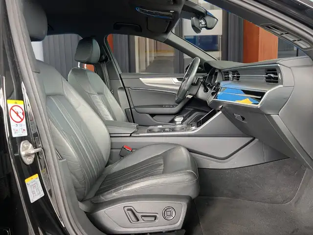 Audi A6 view 5