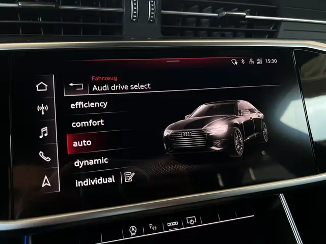 Audi A6 view 11