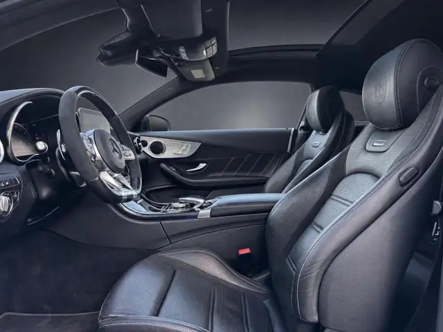 Mercedes-Benz C 63 Amg view 11