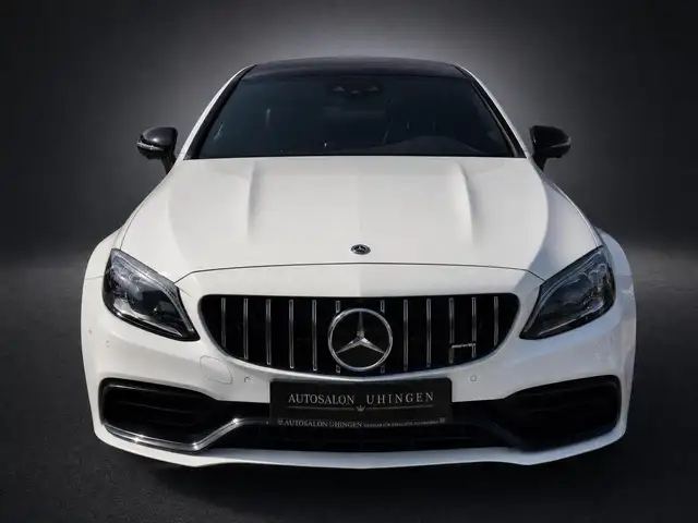 Mercedes-Benz C 63 Amg view 3