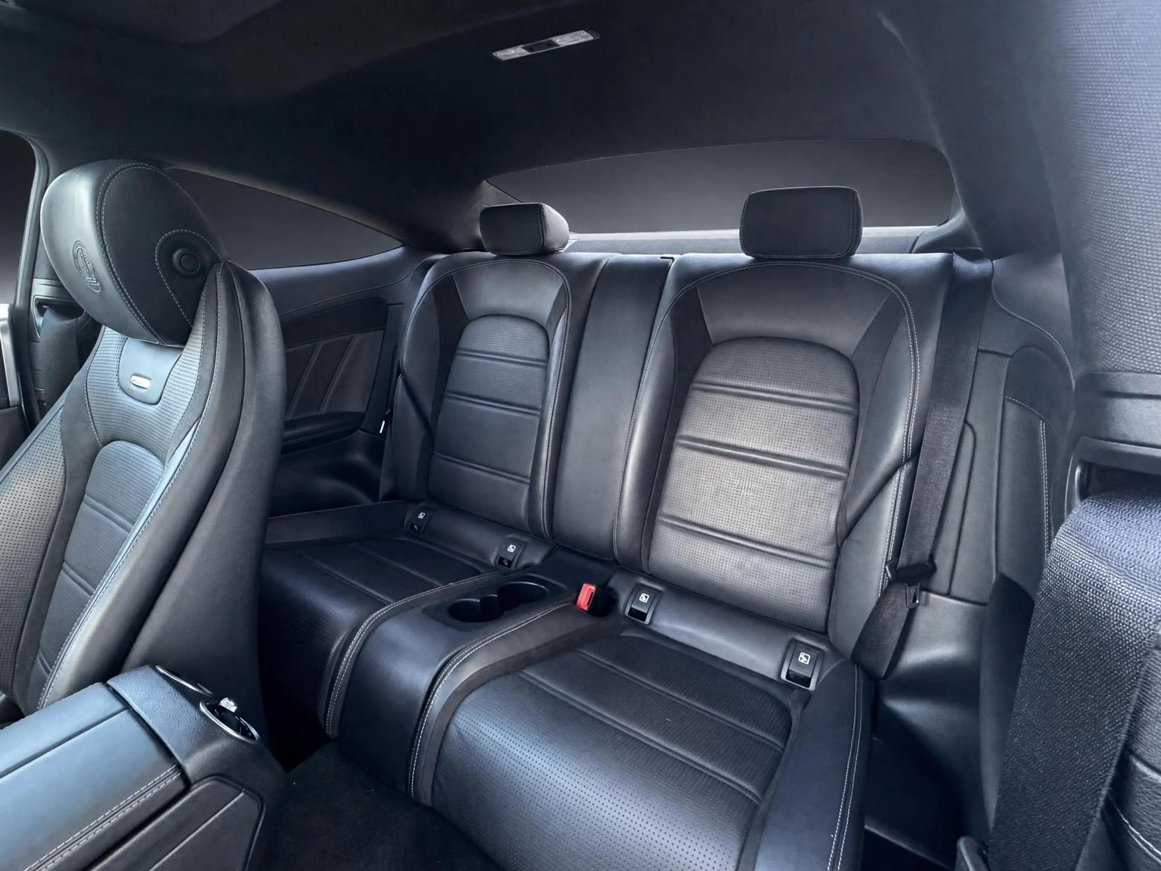 Mercedes-Benz C 63 AMG S Coupe PERFORMANCE ABGAS*DRIVERS*PANO* — photo 12