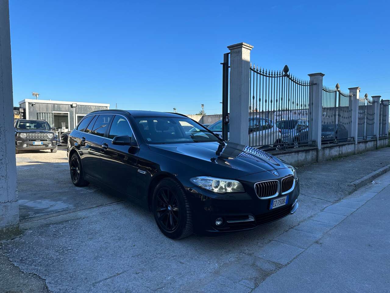 BMW 520 520d Touring Business 190cv automatica km 160.000