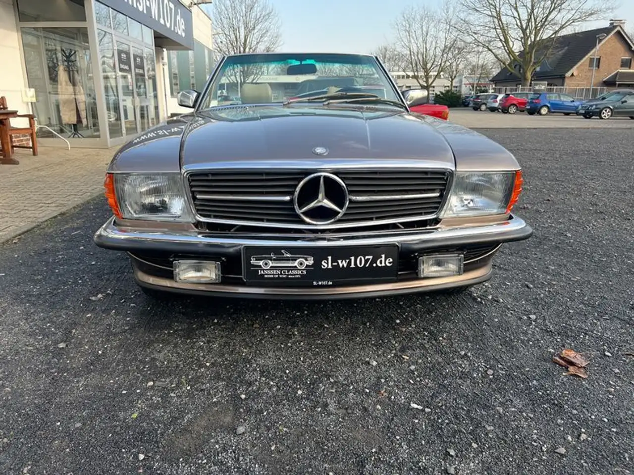 Mercedes-Benz SL 560 Impala / Beige, foto 4