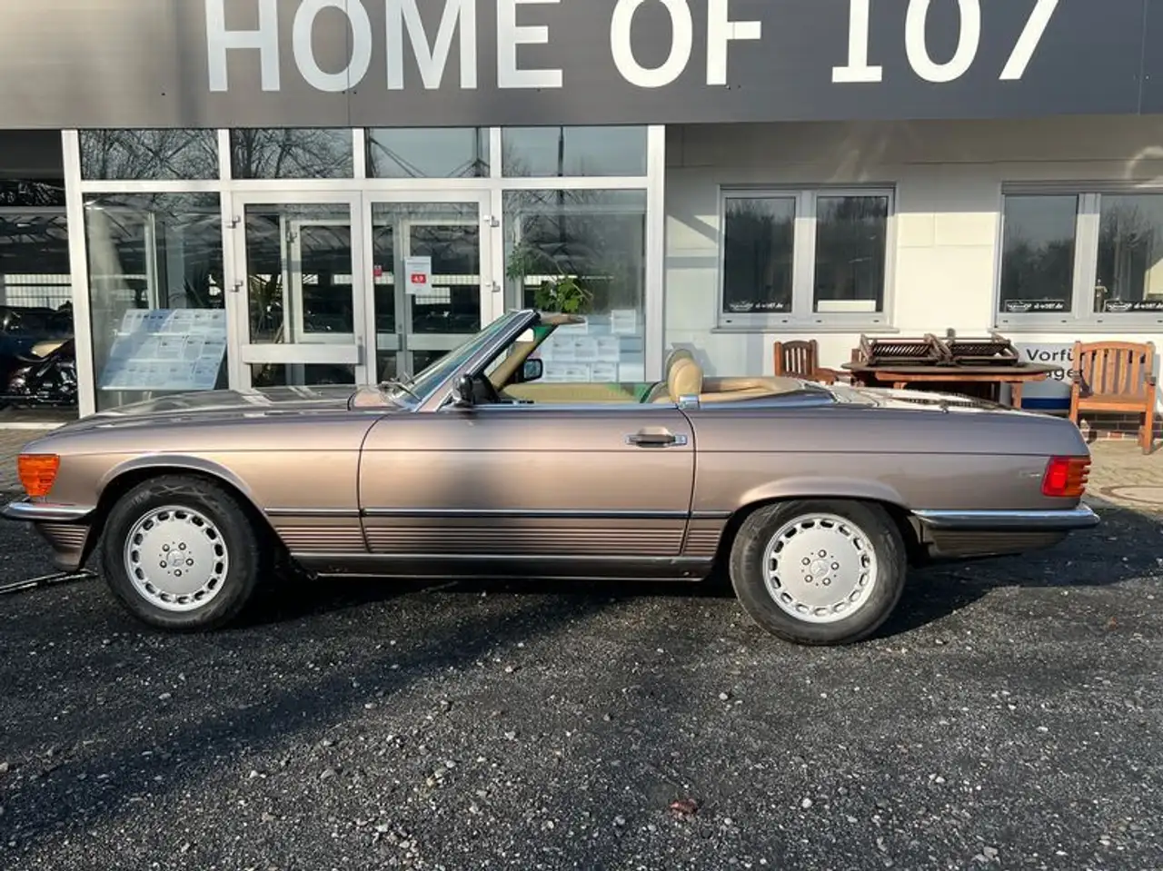 Mercedes-Benz SL 560 Impala / Beige, foto 2