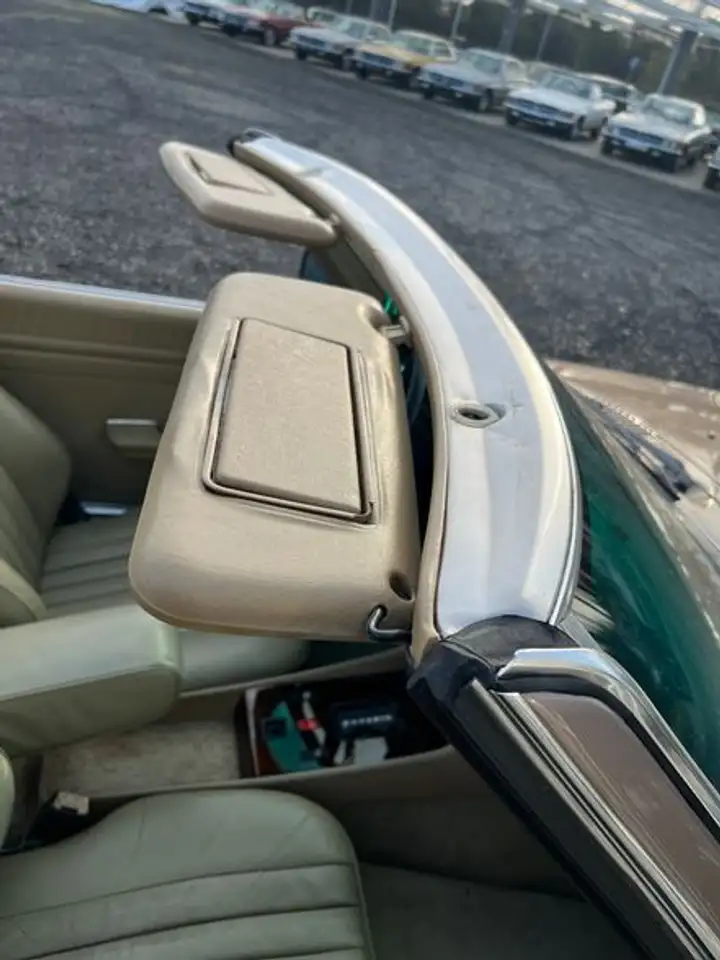 Mercedes-Benz SL 560 Impala / Beige, foto 11
