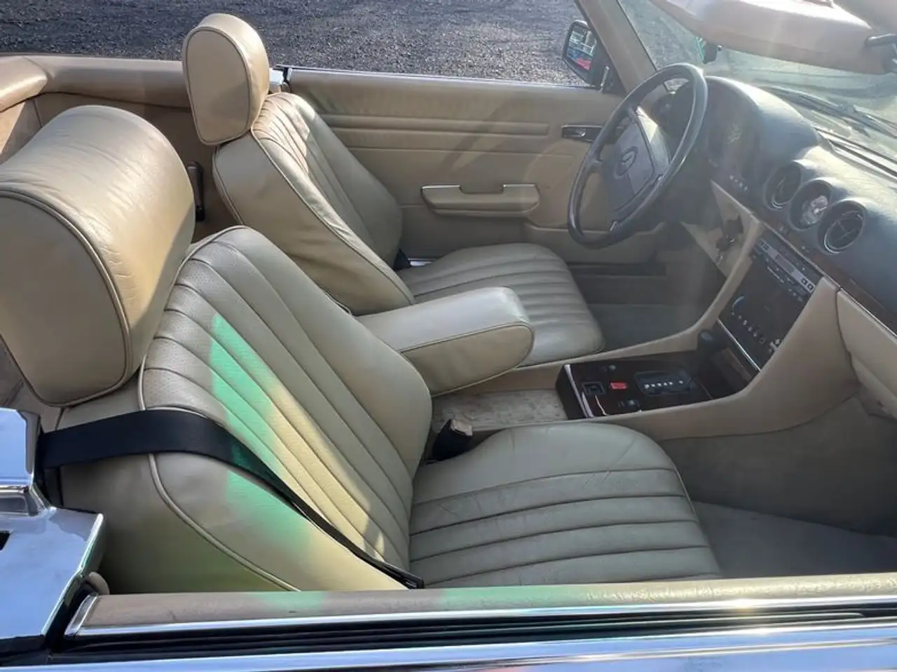 Mercedes-Benz SL 560 Impala / Beige, foto 8