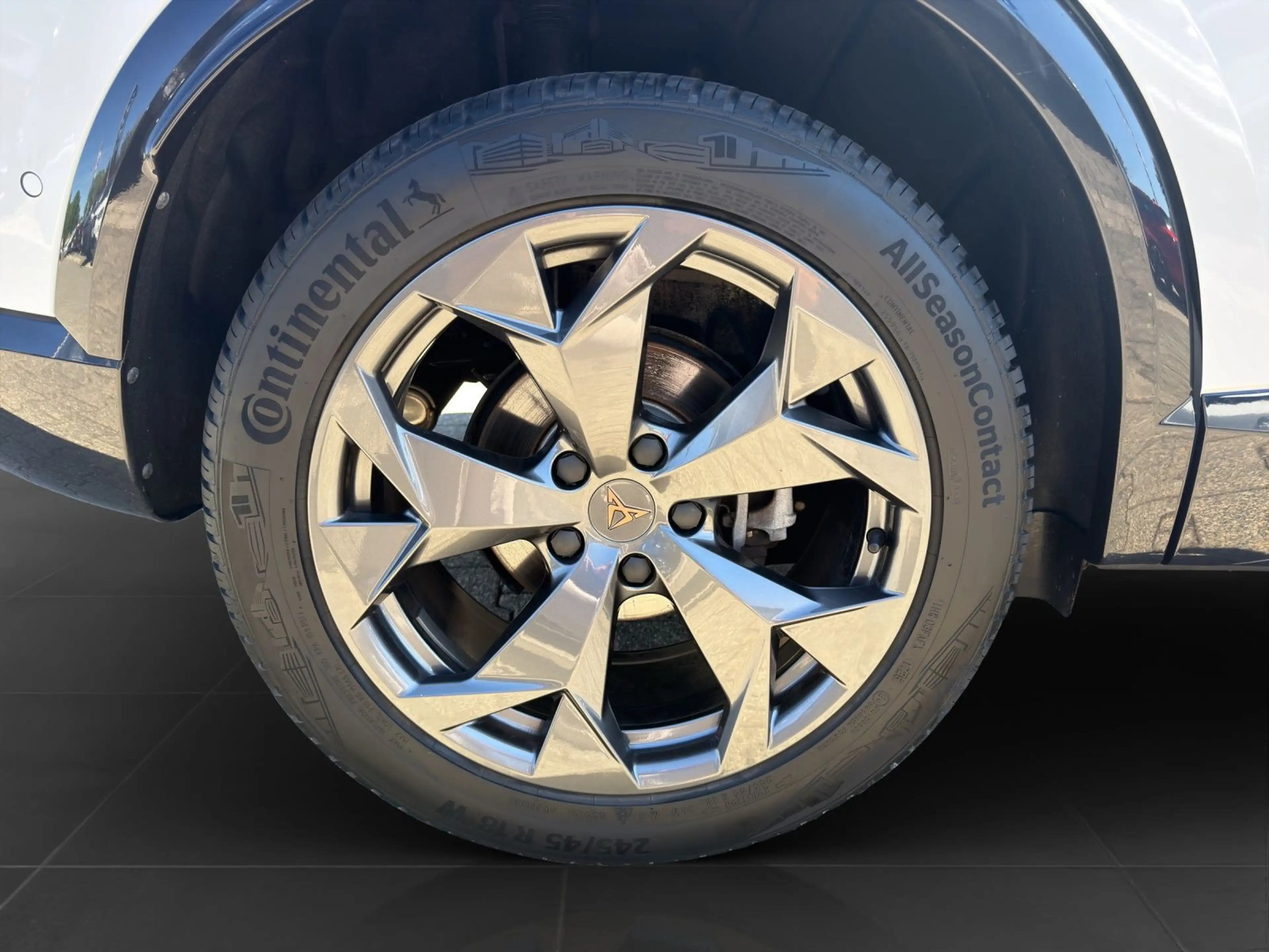 CUPRA Formentor 1.5 eTSI DSG NAVI ACC PARKLENK SITZH — photo 7