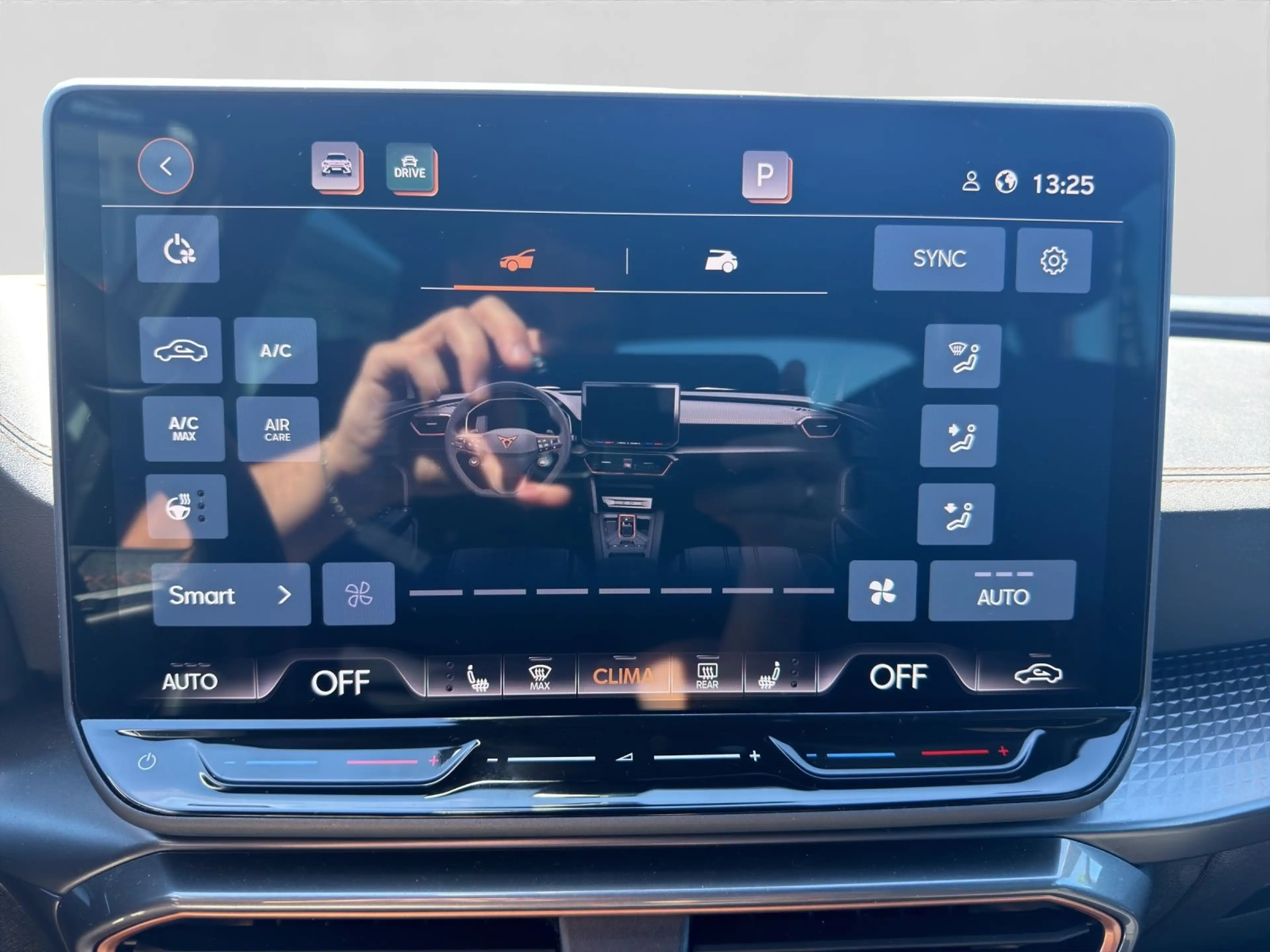 CUPRA Formentor 1.5 eTSI DSG NAVI ACC PARKLENK SITZH — photo 12
