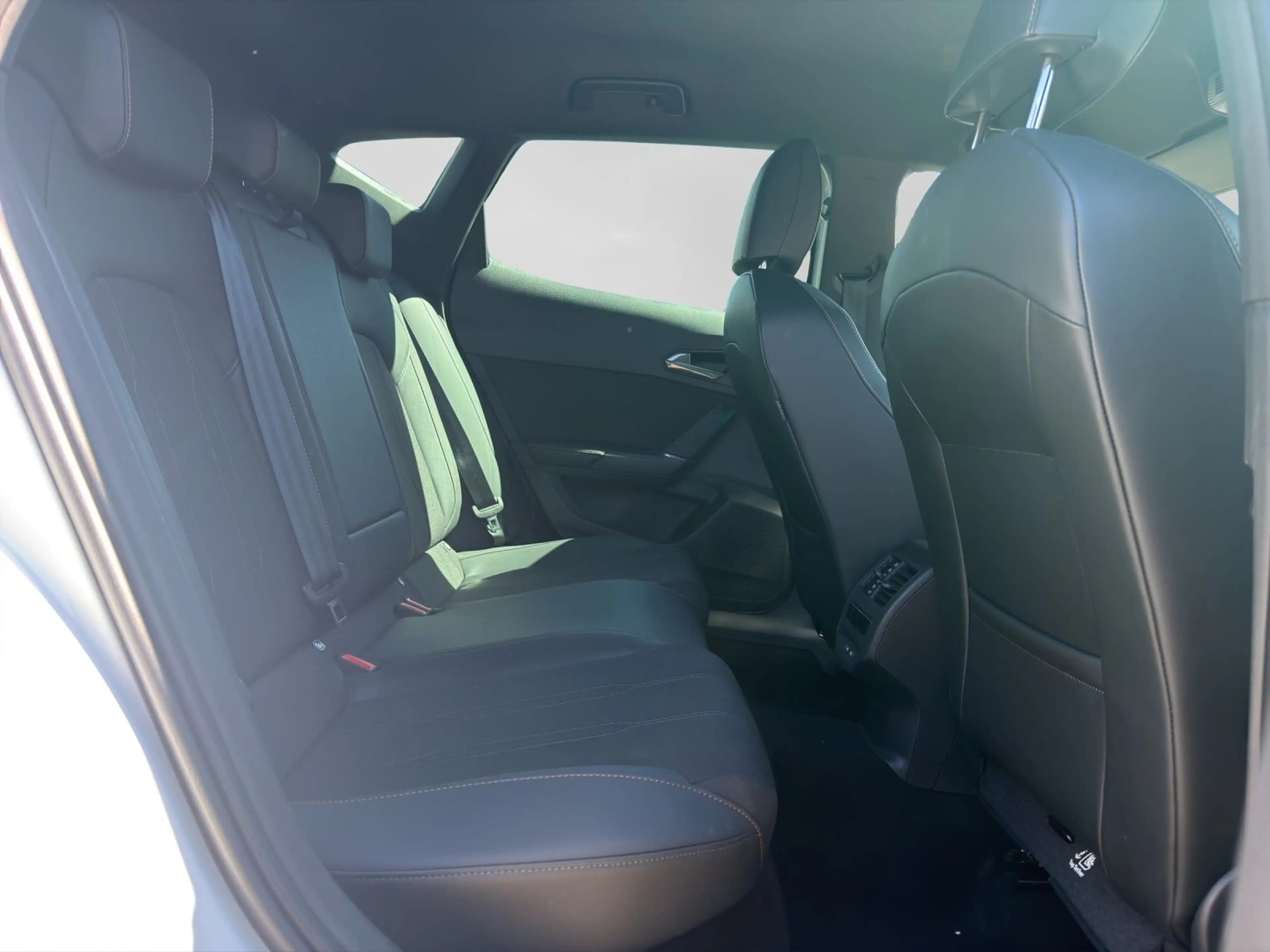 CUPRA Formentor 1.5 eTSI DSG NAVI ACC PARKLENK SITZH — photo 6