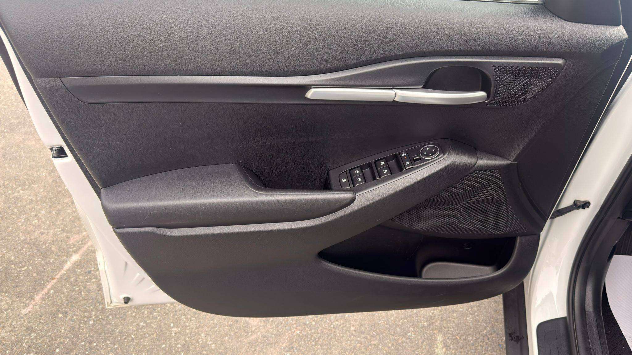 2026 Kia Seltos — view 10