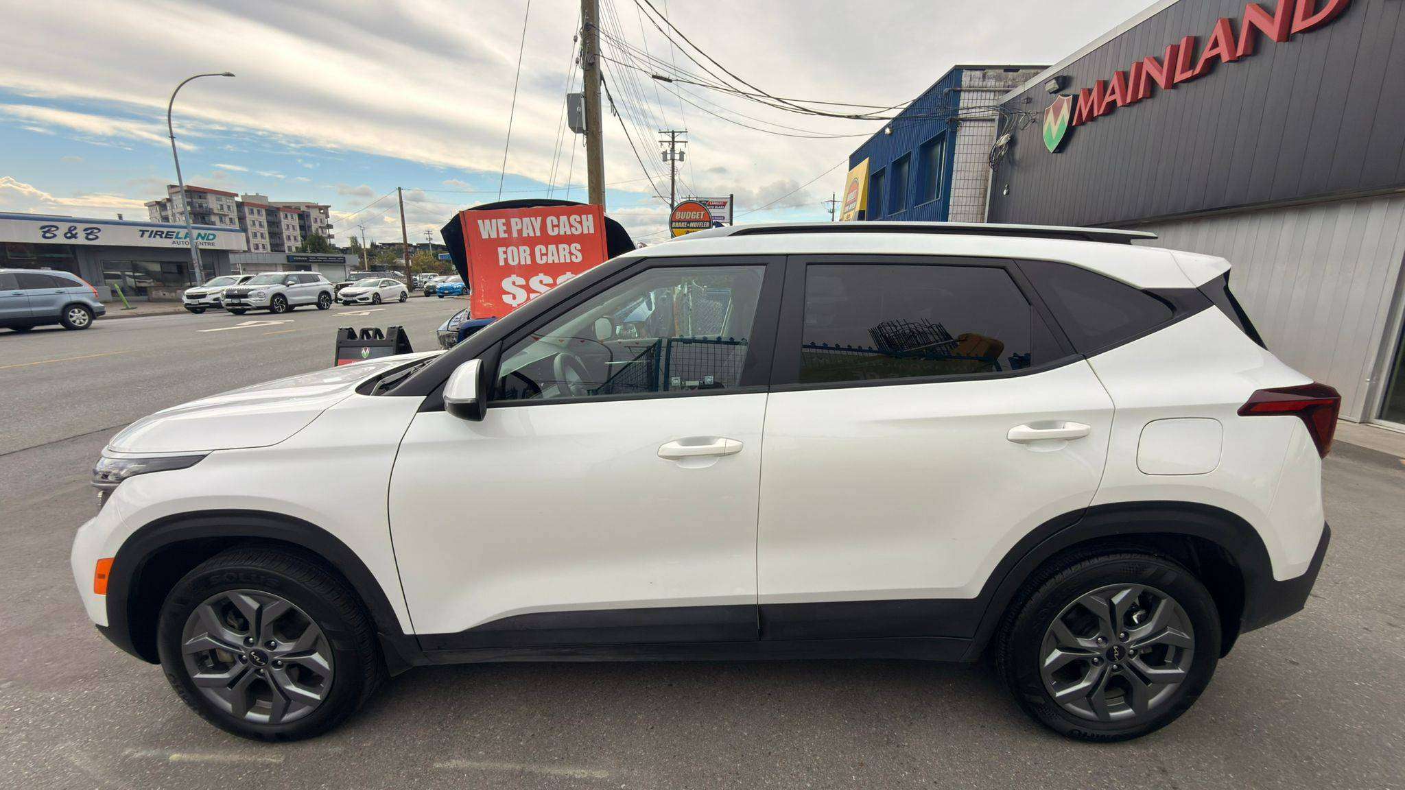 2026 Kia Seltos — view 8
