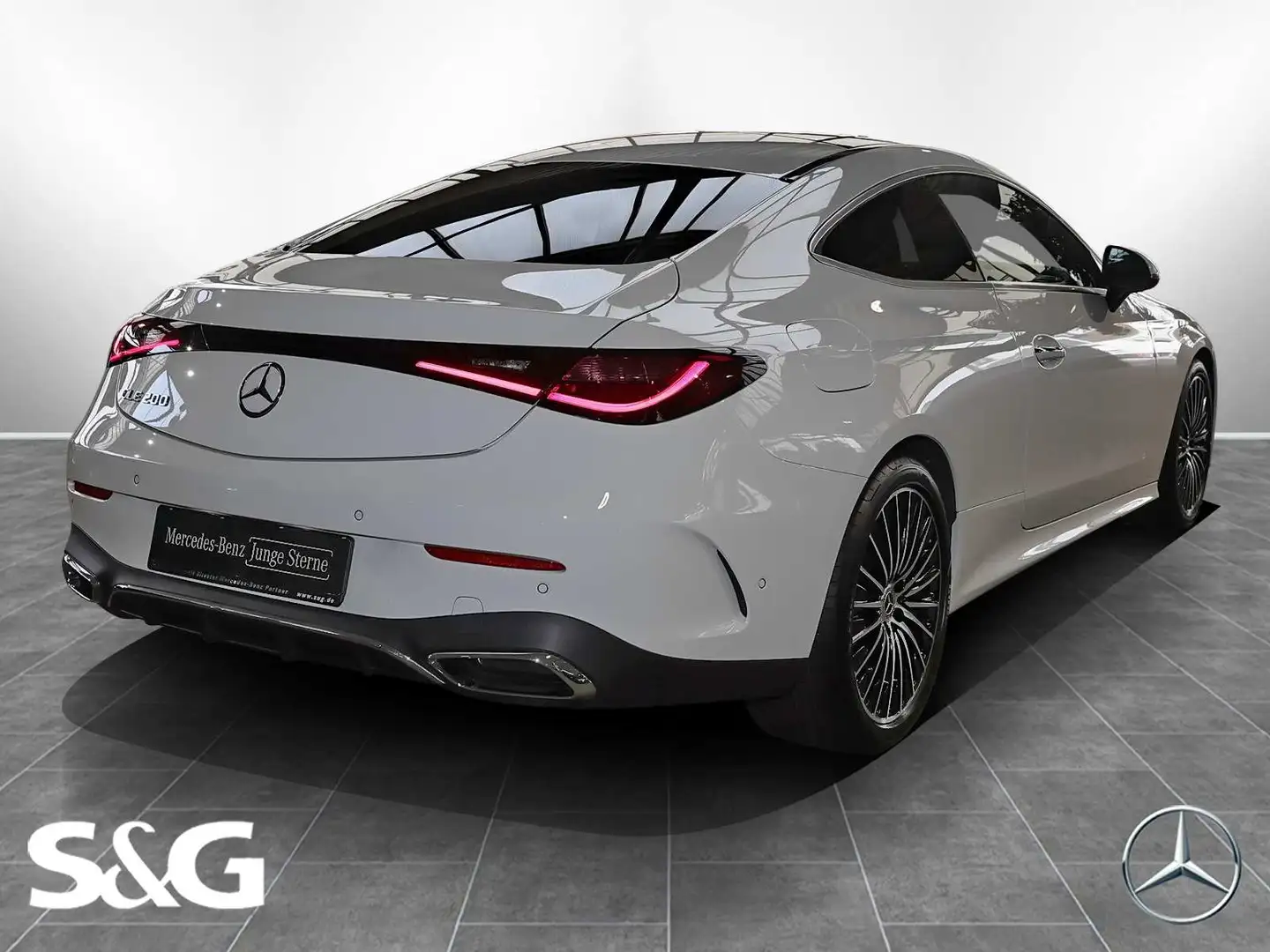 Mercedes-Benz CLE 200 Coupé AMG PANORAMA+TOTWINKEL+MEMORY+19" Weiß - 2