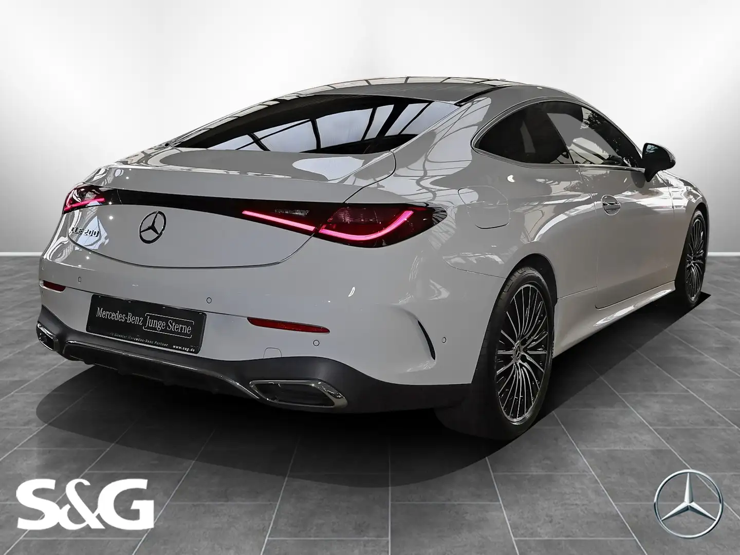 Mercedes-Benz CLE 200 Coupé AMG PANORAMA+TOTWINKEL+MEMORY+19" Weiß - 2