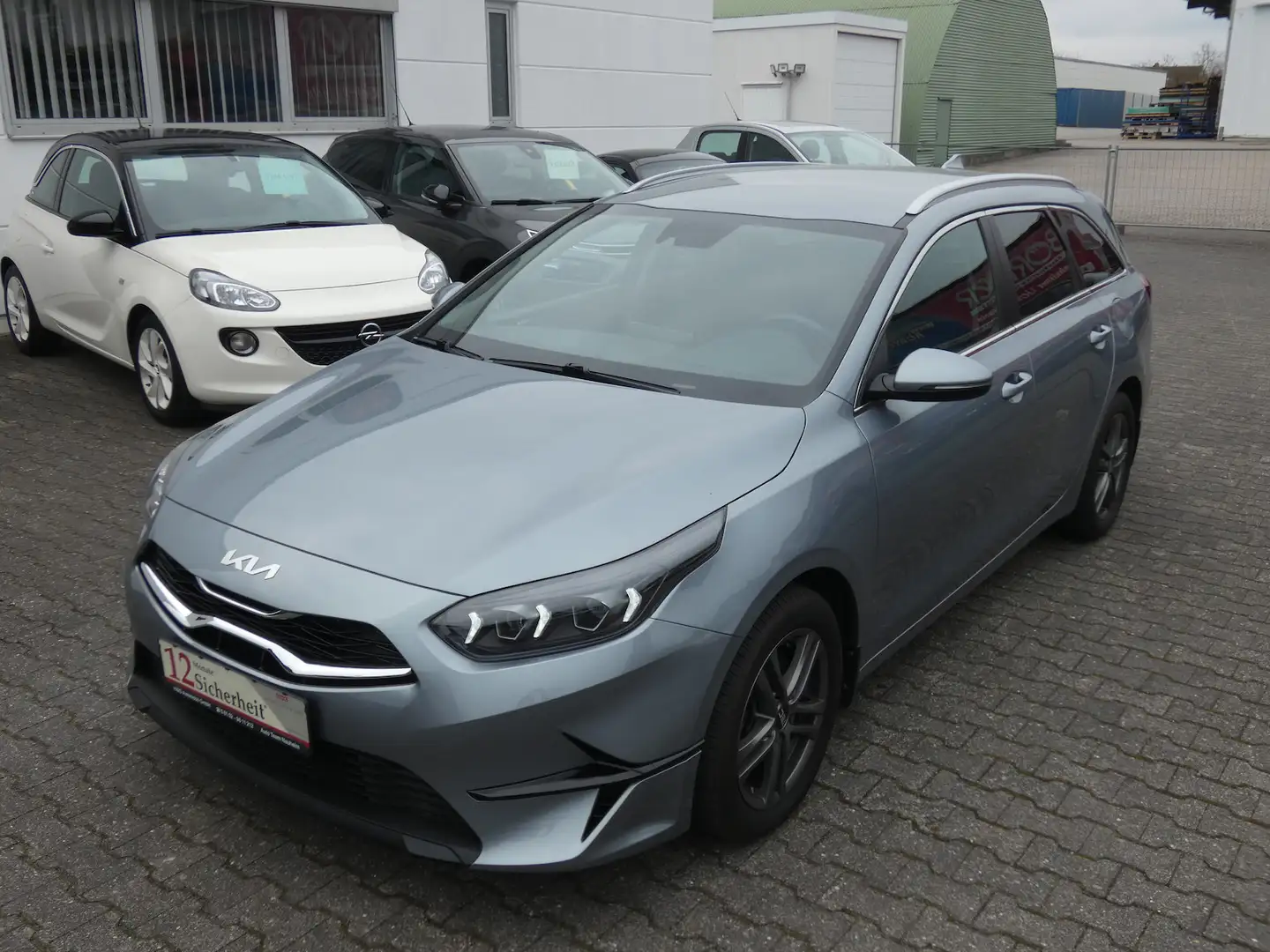 Kia Ceed SW / cee'd SW cee´d Sportswagon 1,5 Vision *KLIMA*CARPLAY*SHZ* Grau - 2