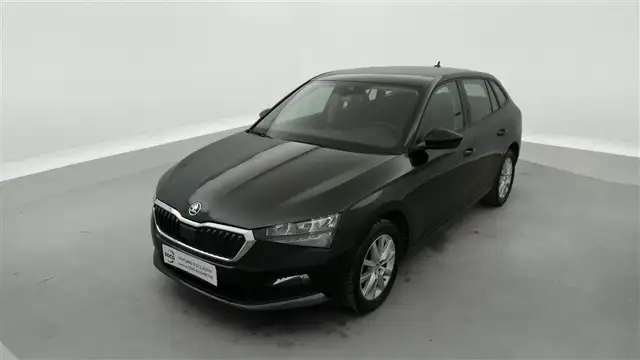 Skoda Scala 1.6 TDi 115cv DSG Ambition NAVI / KEYLESS / PDC AV+AR / JA16