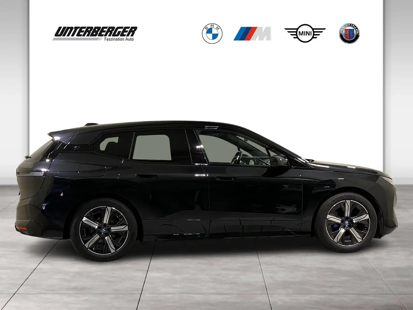 BMW iX xDrive40 Sportpaket AHK ACC DA+ PA+ 360° HK Černá - 2
