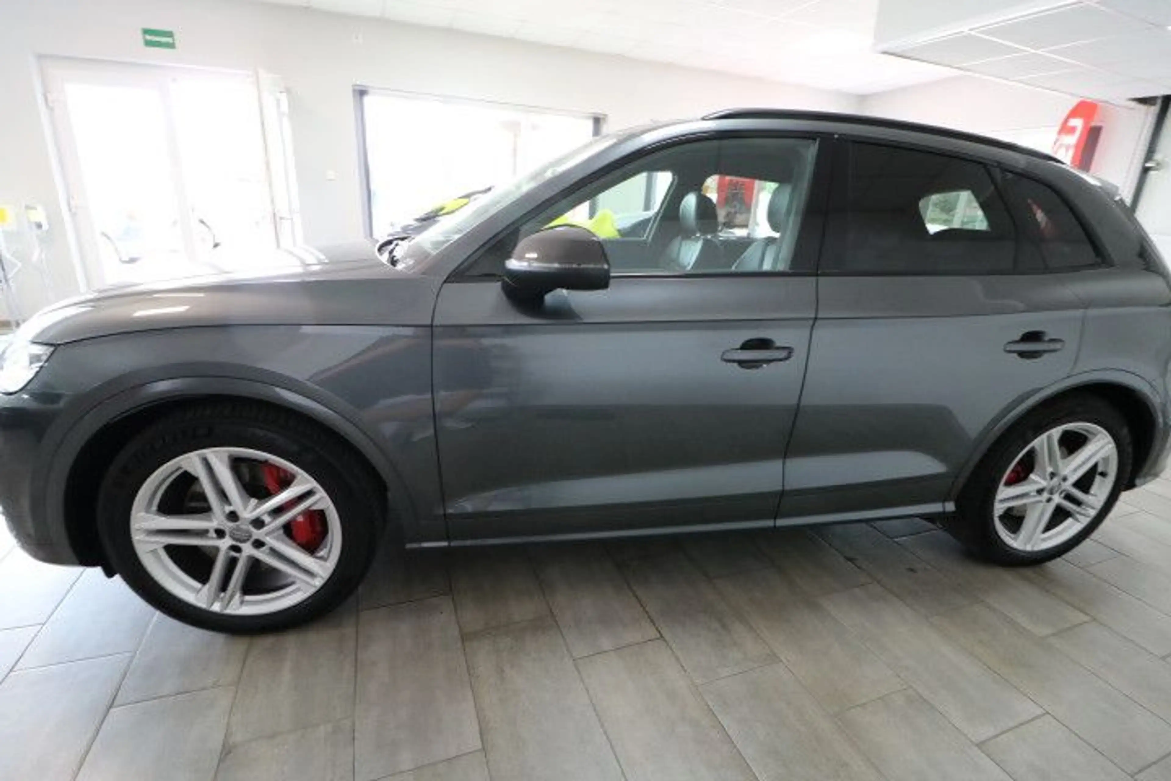 Audi SQ5 3.0 TDI quattro — photo 6