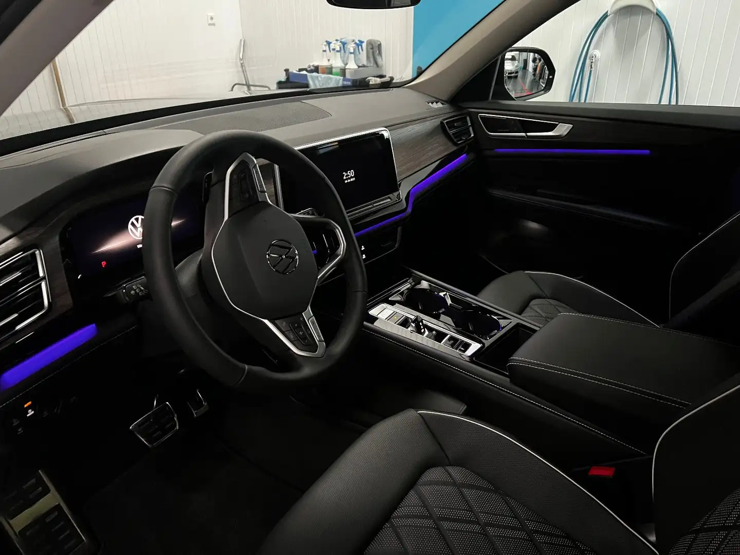 Volkswagen 2025 ATLAS 2.0 SEL PREMIUM R-LINE WELTNEUHEIT Schwarz - 2