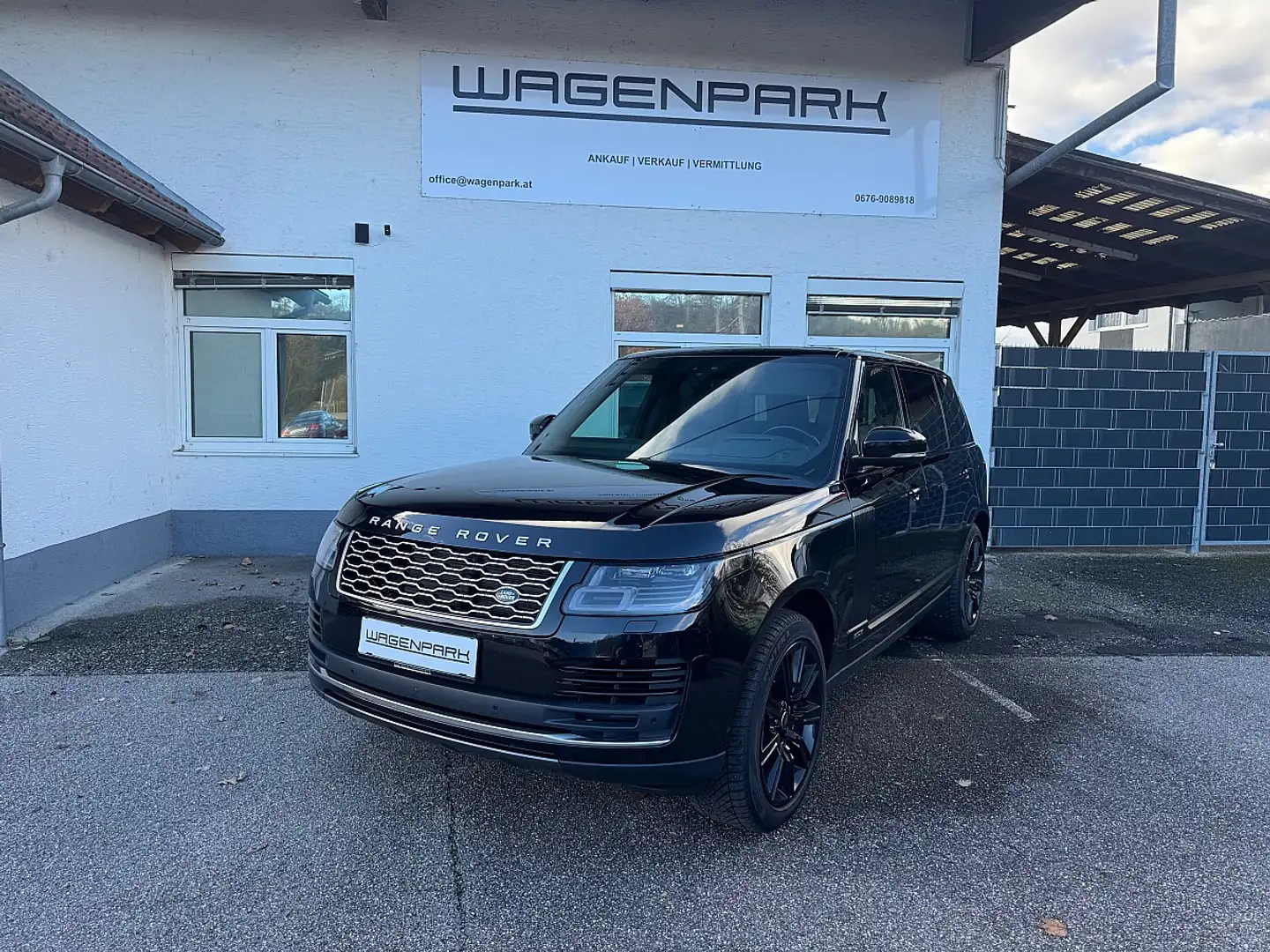 Land Rover Range Rover LWB P400 AWD Vogue Aut. Netto Export 54.000 .- Noir - 2